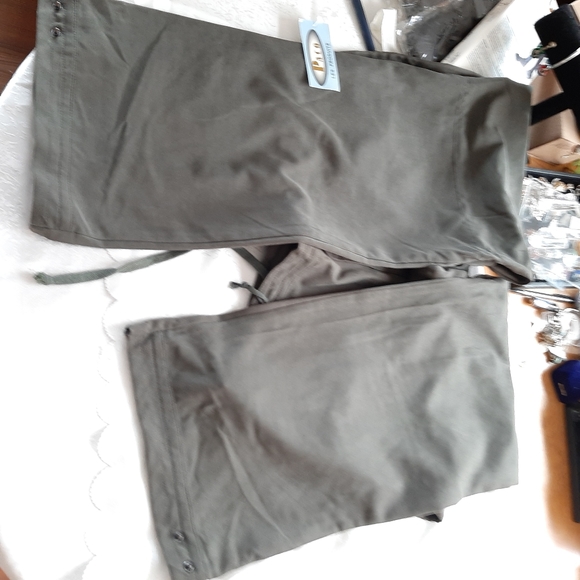 Ladies plus size pants. - Picture 7 of 10